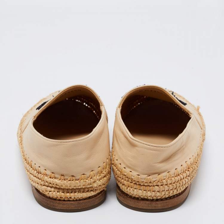 Pre Owned Chanel Beige/Black Leather and Woven Raffia CC Espadrille Flats Size 36