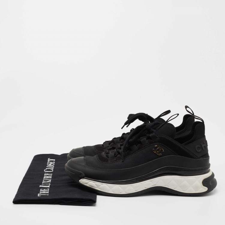 مملوكة مسبقًا Chanel Black Fabric and Leather Interlocking CC Logo Athletic Sneakers Size 38.5