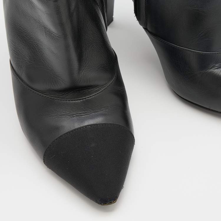 Pre Owned Chanel Black Leather CC Short Boots Size 37