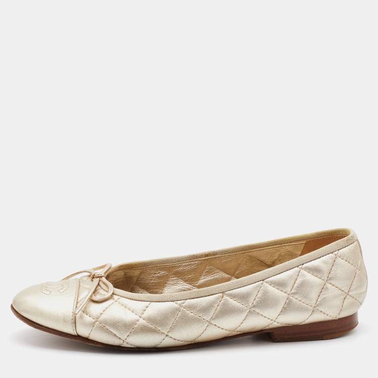 Chanel Metallic Gold Quilted Leather CC Bow Ballet Flats Size 36.5 Chanel |  The Luxury Closet