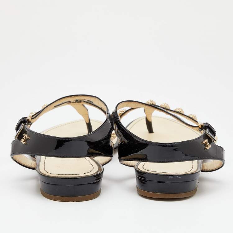 Pre Owned Chanel Black Patent Leather CC Camellia Thong Ankle Flats Size 38.5