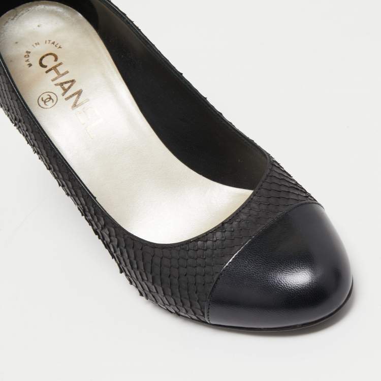 Pre Owned Chanel Black Python and Leather Cap Toe Camellia Block Heel Pumps Size 37