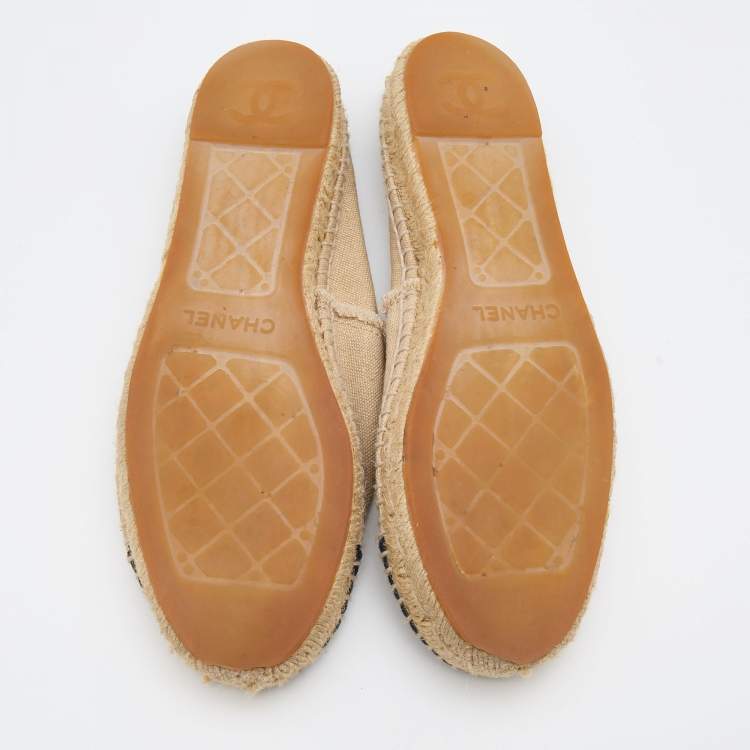 Pre Owned Chanel Beige/Black Canvas CC Cap Toe Espadrille Flats Size 39