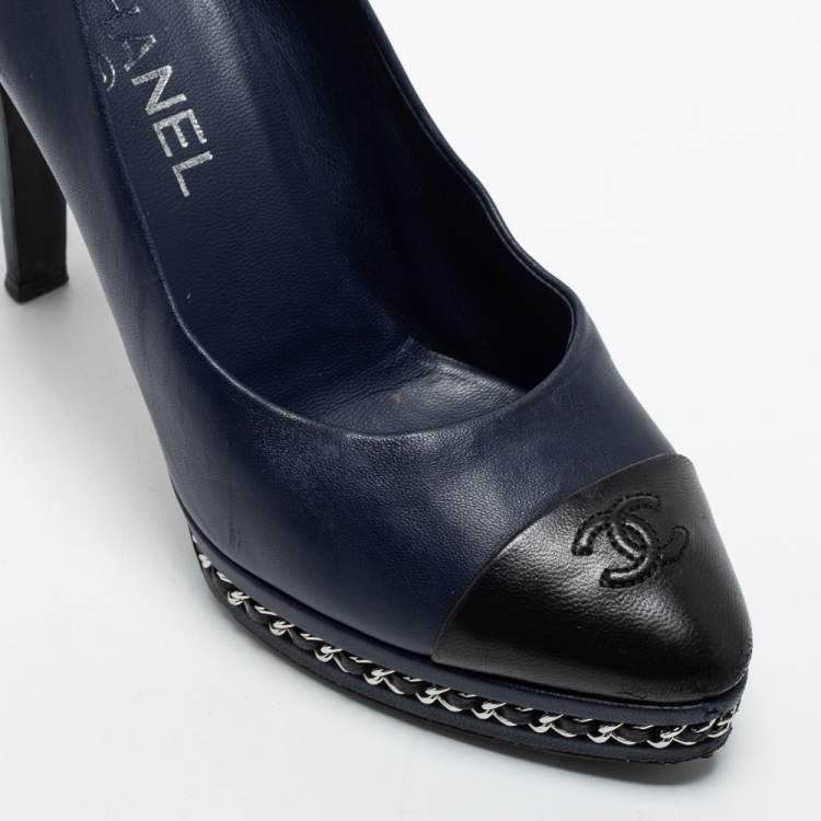 Pre Owned Chanel Navy Blue/Black Leather CC Cap Toe Chain Platform Pumps Size 38