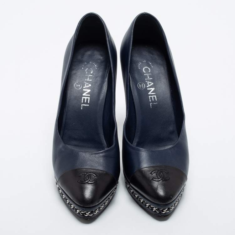Pre Owned Chanel Navy Blue/Black Leather CC Cap Toe Chain Platform Pumps Size 38