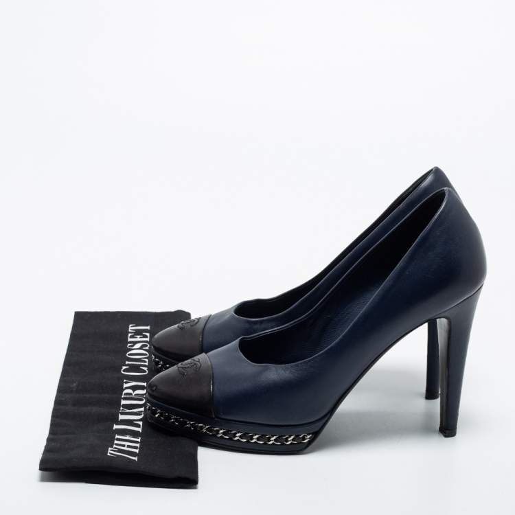 Pre Owned Chanel Navy Blue/Black Leather CC Cap Toe Chain Platform Pumps Size 38