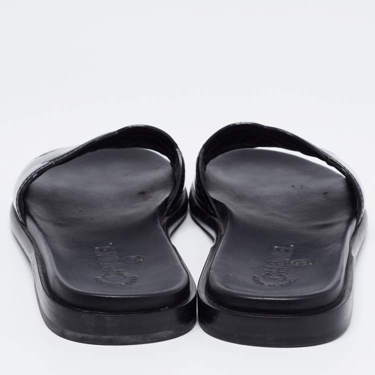Pre Owned Chanel Black Patent Leather CC Slide Flats Size 38