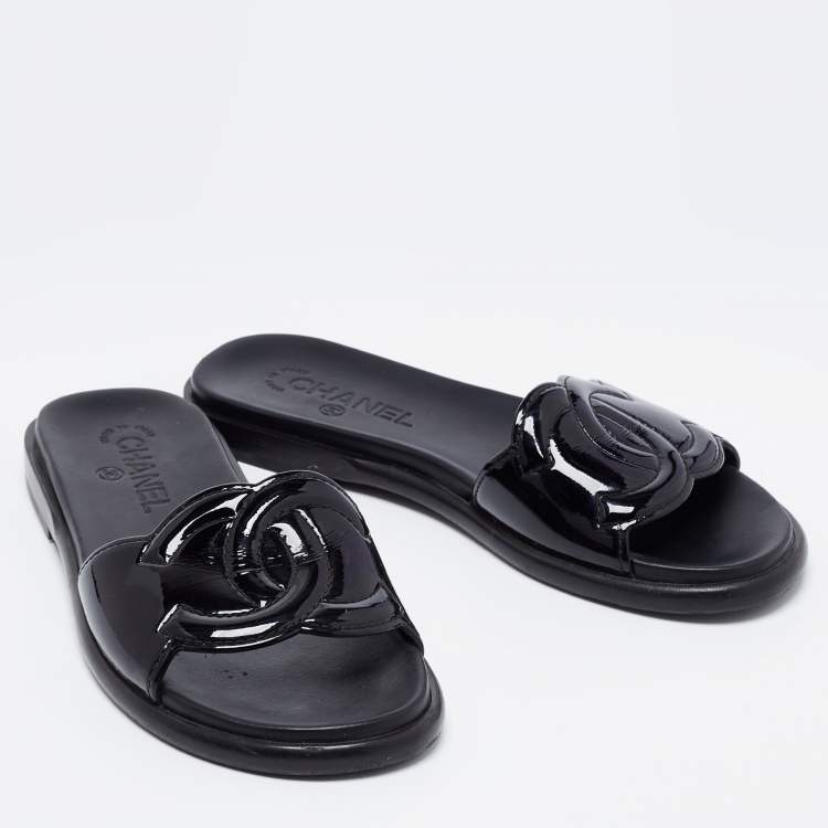 Pre Owned Chanel Black Patent Leather CC Slide Flats Size 38