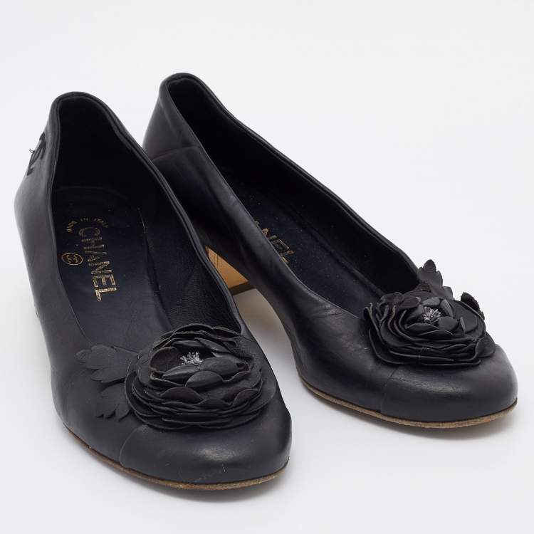 Pre Owned Chanel Black Leather Camellia Block Heel Pumps Size 37.5