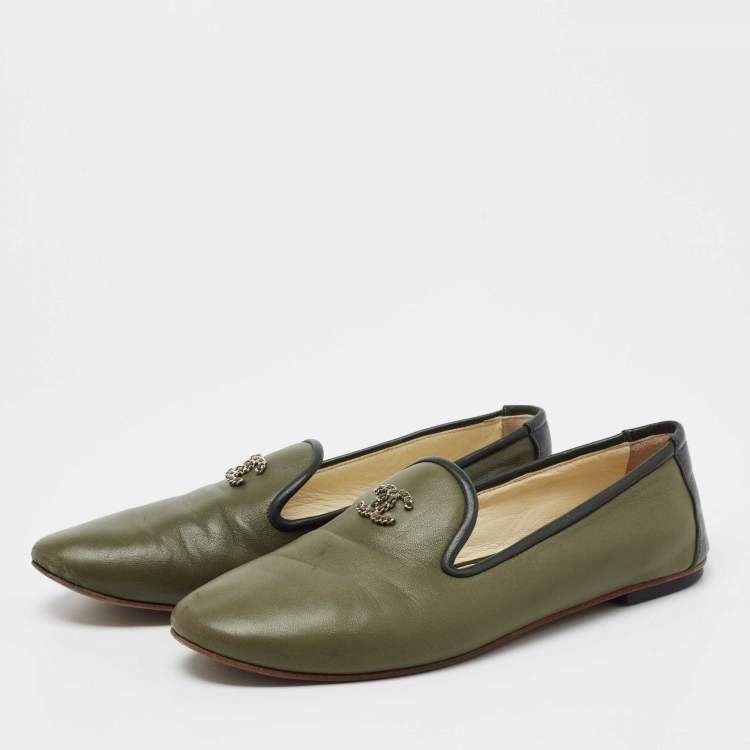 Pre Owned Chanel Olive Green Leather CC Slip On Smoking Slippers Size 36