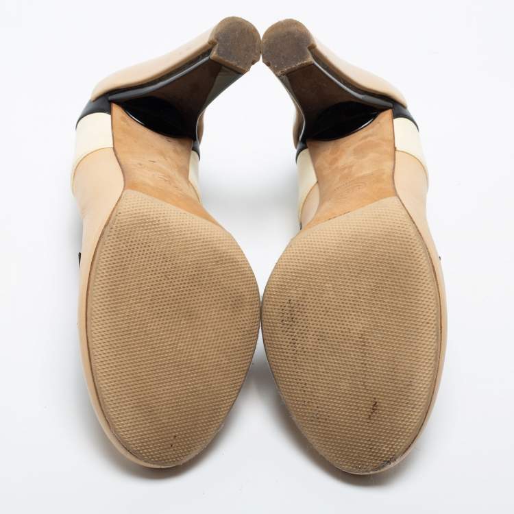 Pre Owned Chanel Tricolor Leather Round Toe Pumps Size 38