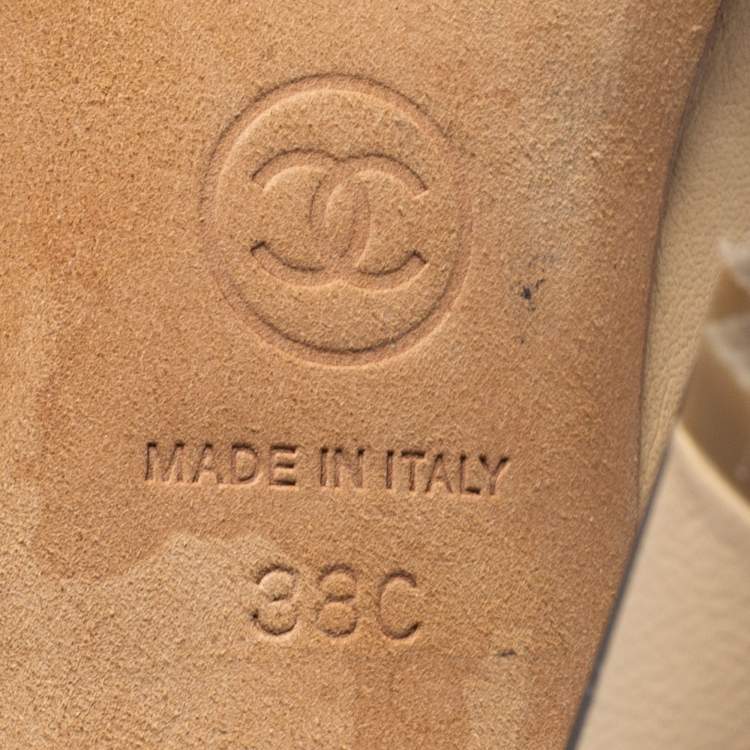 Pre Owned Chanel Tricolor Leather Round Toe Pumps Size 38