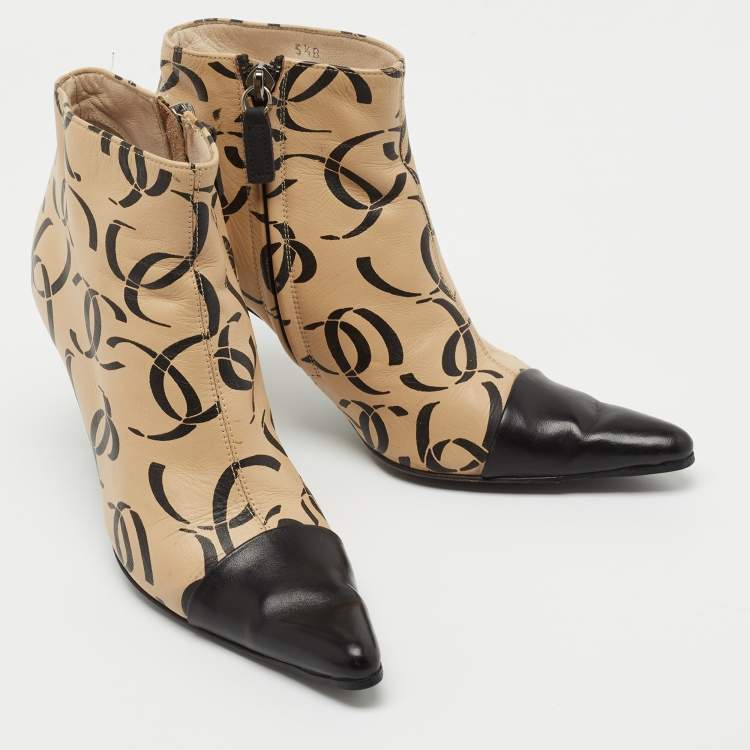 Pre Owned Chanel Black/Beige CC Print Leather Ankle Booties Size 35.5 