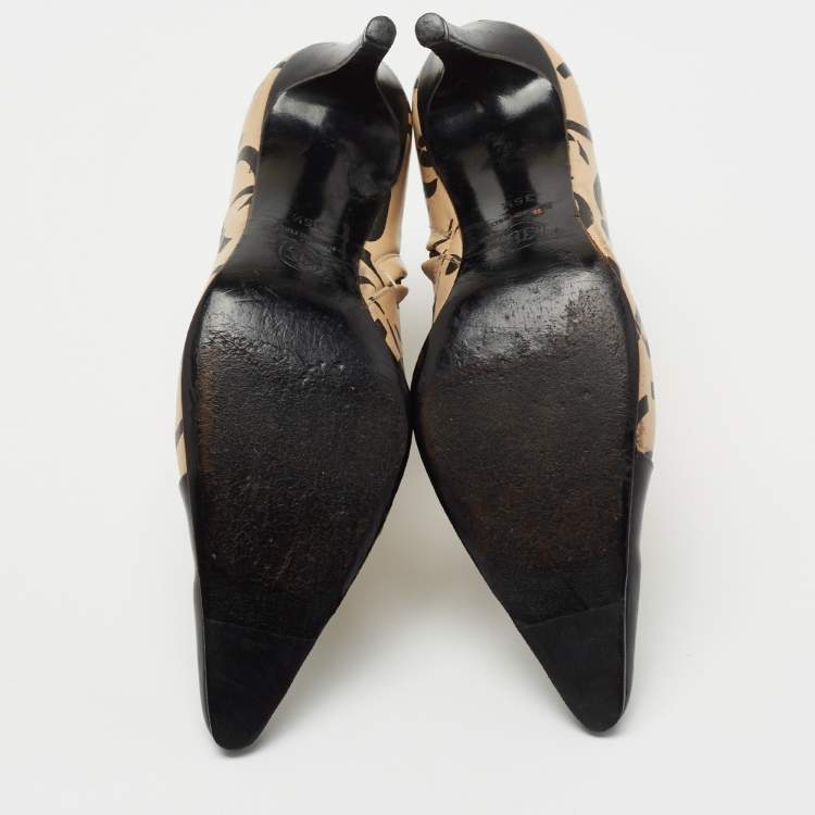 Pre Owned Chanel Black/Beige CC Print Leather Ankle Booties Size 35.5 