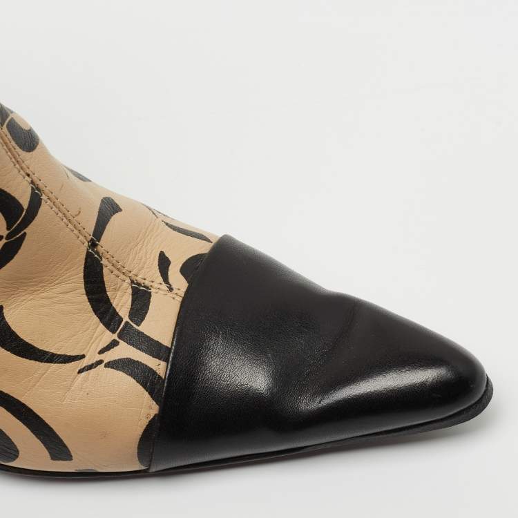 Pre Owned Chanel Black/Beige CC Print Leather Ankle Booties Size 35.5 