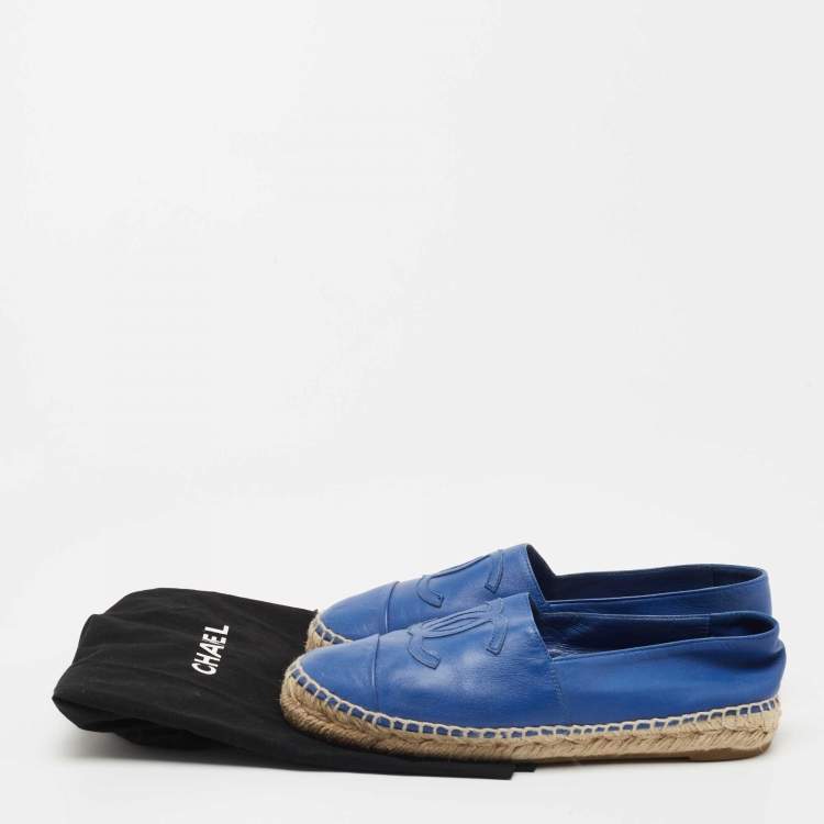 Pre Owned Chanel Blue Leather CC Espadrille Flats Size 36
