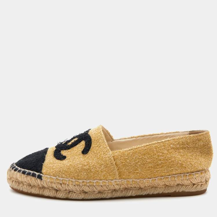 Pre Owned Chanel Yellow/Black Metallic Fabric CC Cap Toe Espadrilles Flats Size 37