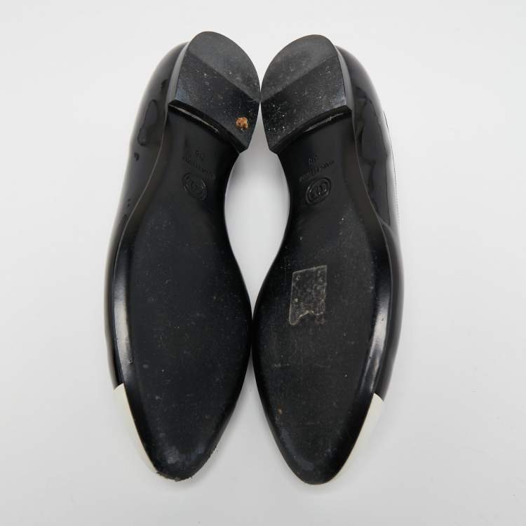 Pre Owned Chanel Black/White Patent Leather Cap Toe CC Ballet Flats Size 38