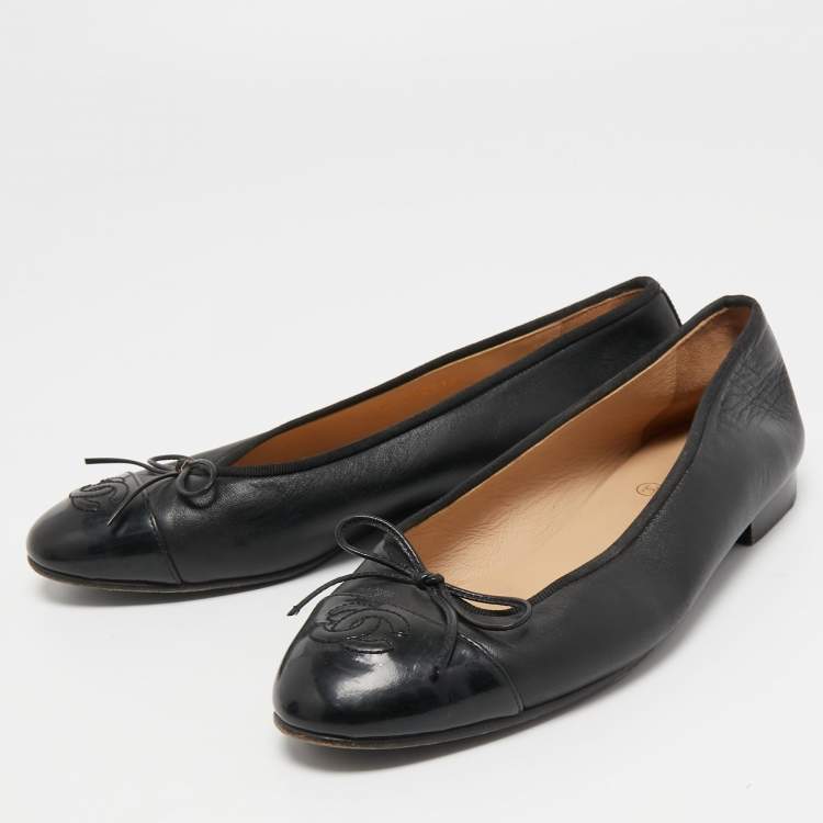 Chanel Black Leather and Patent CC Cap Toe Bow Ballet Flats Size