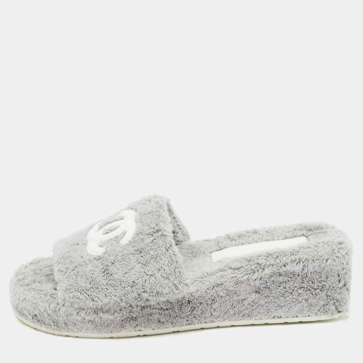 chanel house slippers