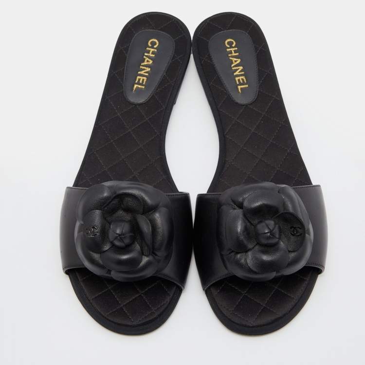 Pre Owned Chanel Black Leather CC Camellia Slide Flat Slides Size 37.5