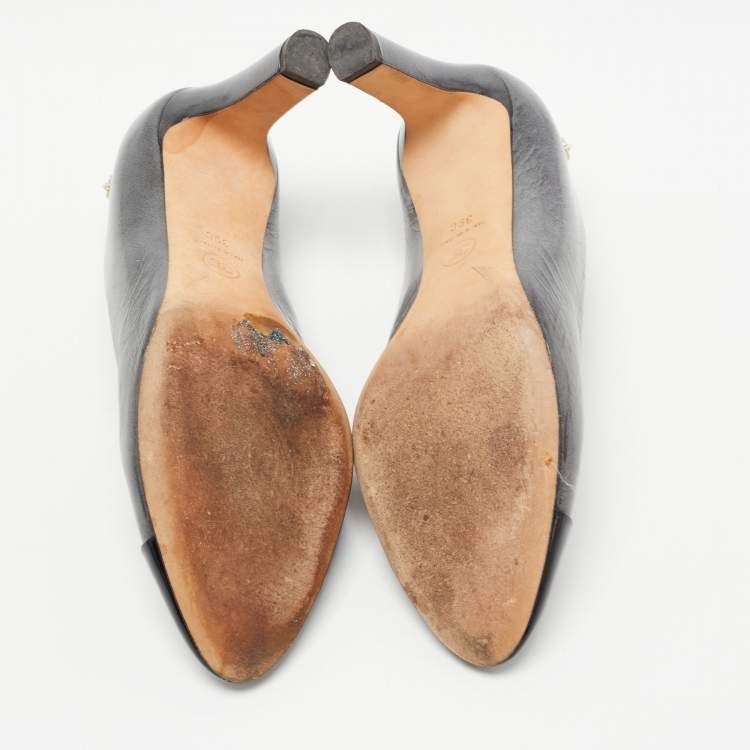 مملوكة مسبقًا Chanel Grey/Black Cracked Leather Pointed Toe Pumps Size 39