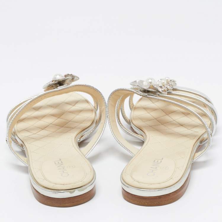 Pre Owned Chanel Silver Leather Faux Pearl Camellia Strappy Flat Slides Size 36