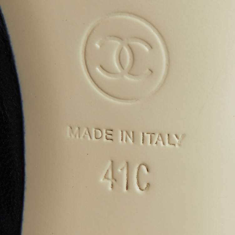 مملوكة مسبقًا Chanel Black Leather Peep Toe Pumps Size 41