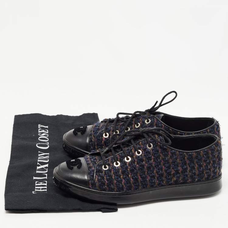 Pre Owned Chanel Blue/Black Tweed and Leather Cap Toe CC Low Top Sneakers Size 37.5