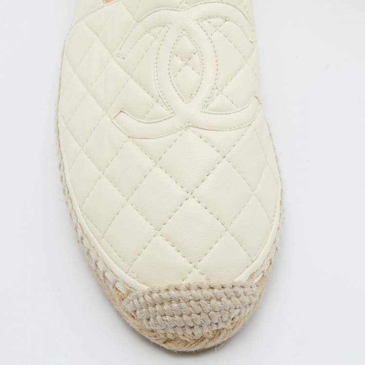 Pre Owned Chanel Cream Quilted Leather Interlocking CC Logo Espadrille Flats Size 39