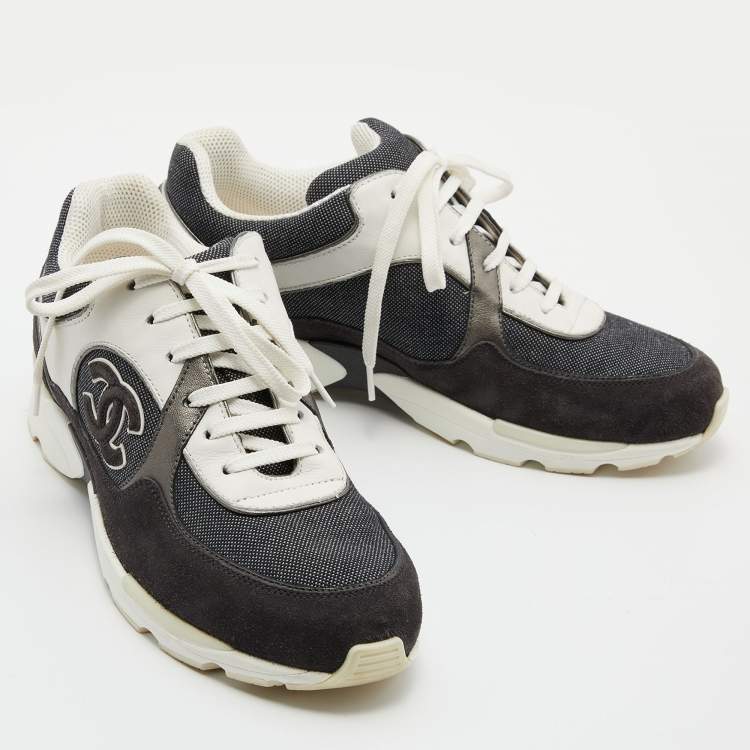 Pre Owned Chanel Black/White Denim, Suede and Leather CC Low-Top Sneakers Size 38.5