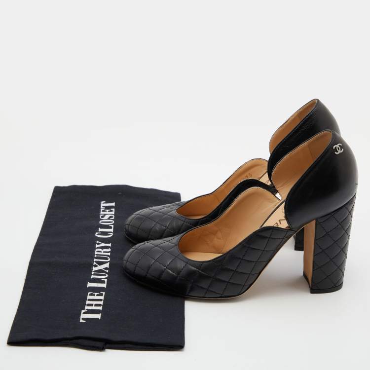 Pre Owned Chanel Black Quilted Leather Round Toe Block Heel Pumps Size 39.5