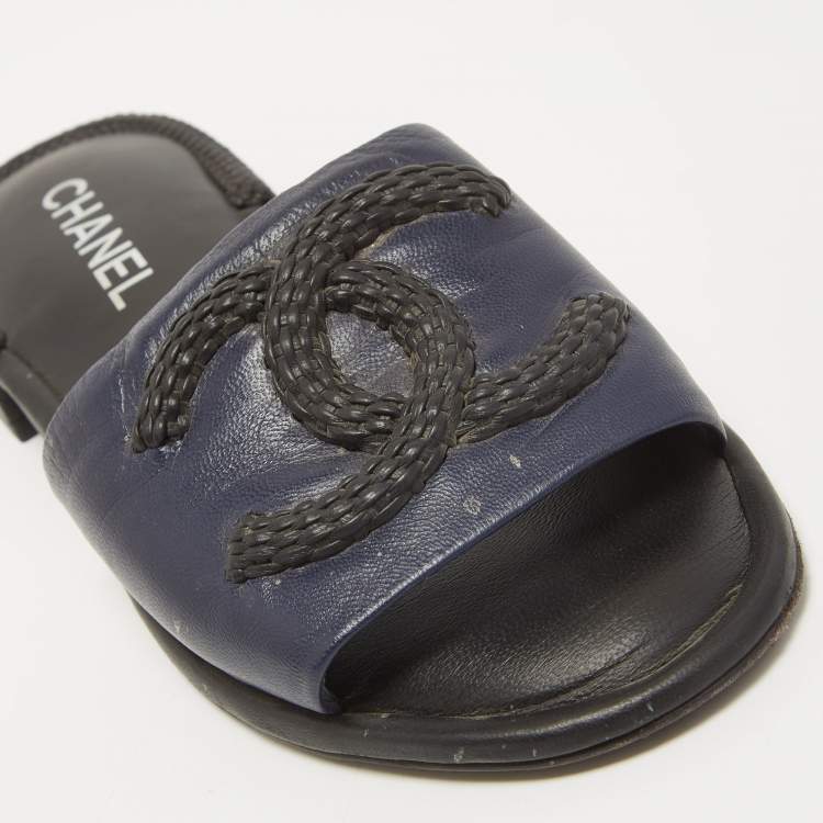 Pre Owned Chanel Navy Blue Leather Woven CC Flat Slides Size 38.5