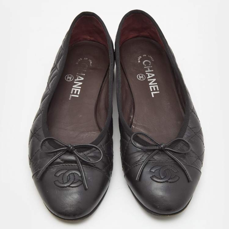 Pre Owned Chanel Black Leather CC Ballet Flats Size 38