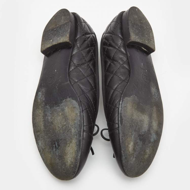 Pre Owned Chanel Black Leather CC Ballet Flats Size 38