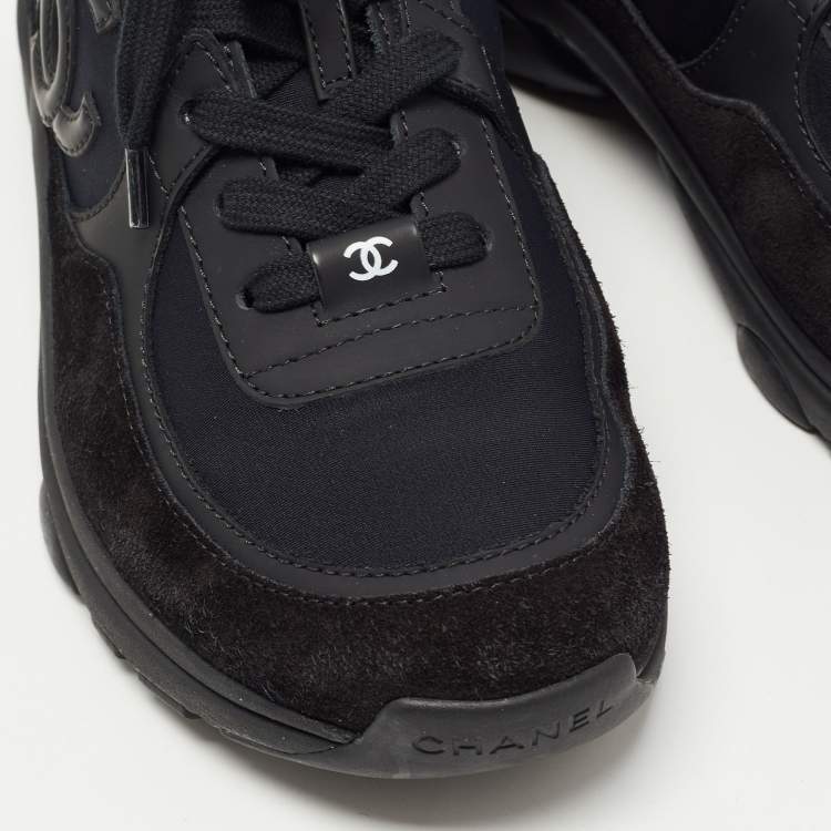 Pre Owned Chanel Black Leather and Suede CC Low Top Sneakers Size 37