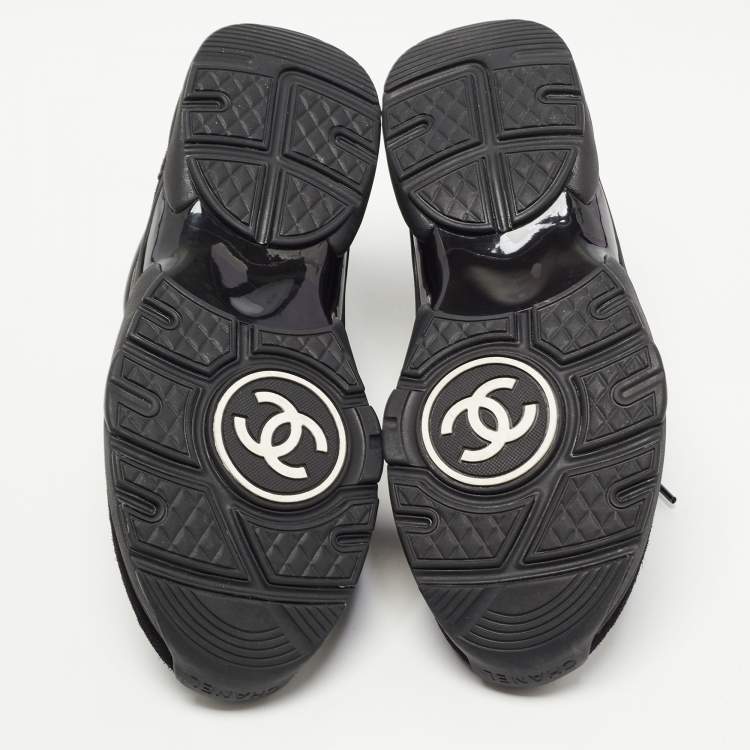 Pre Owned Chanel Black Leather and Suede CC Low Top Sneakers Size 37