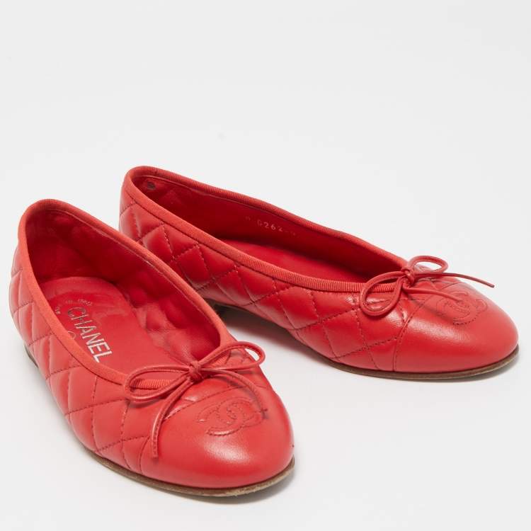 Pre Owned Chanel Red Quilted Leather CC Bow Ballet Flats Size 35.5