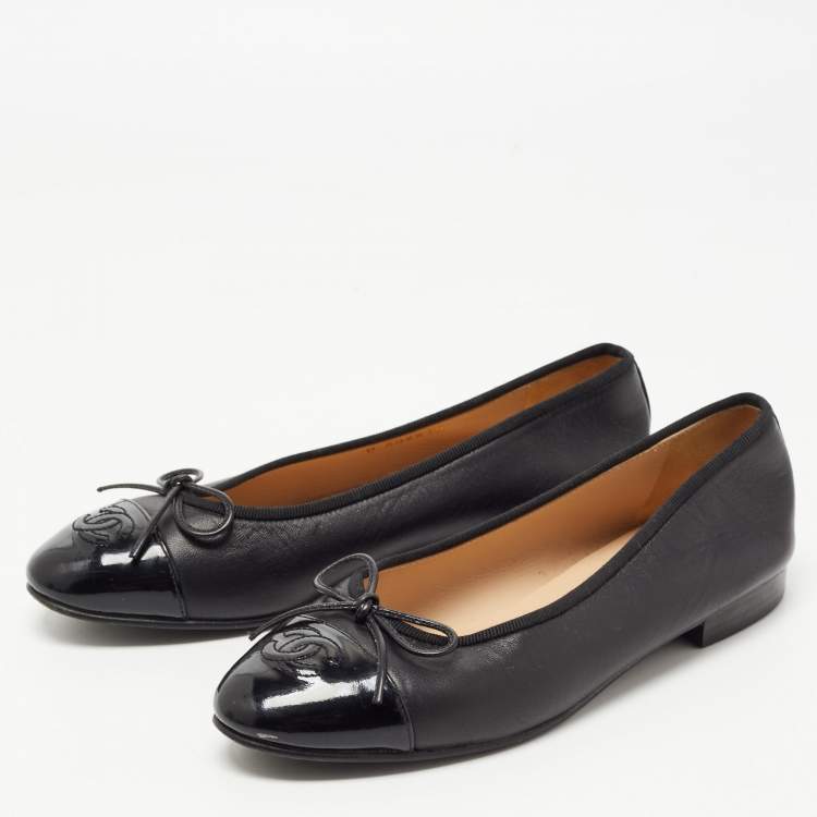 Chanel Black Leather and Patent Cap Toe CC Bow Ballet Flats Size 37 Chanel