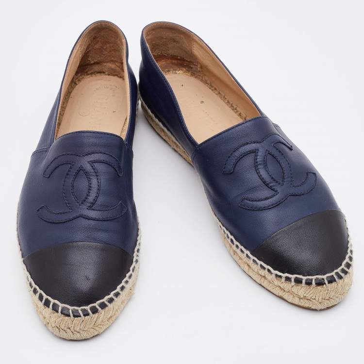 Pre Owned Chanel Blue/Black Leather CC Cap Toe Espadrilles Flats Size 40
