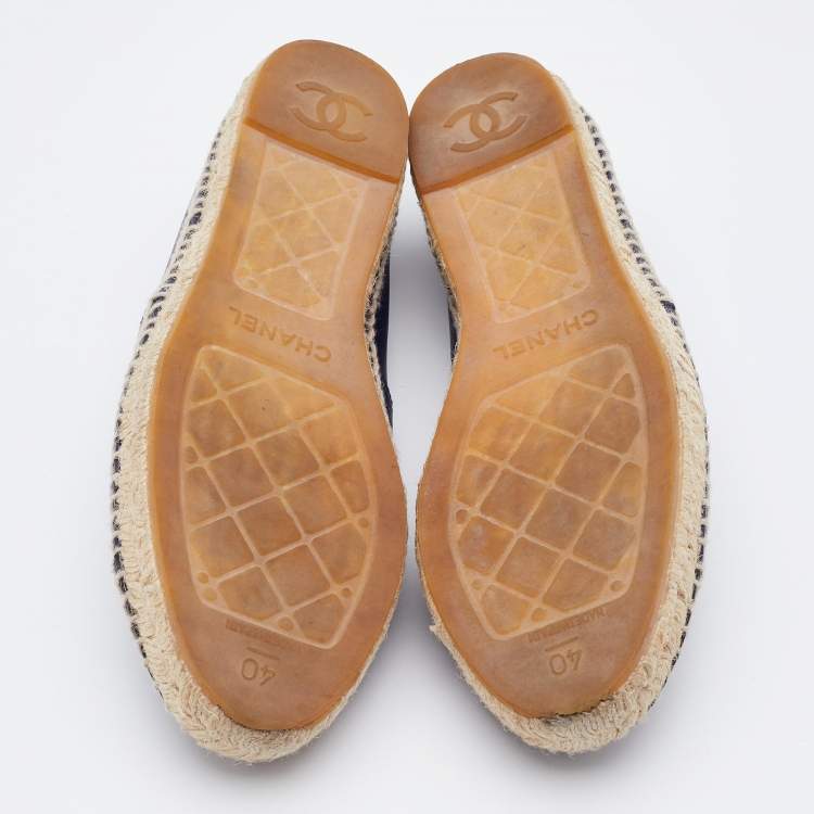 Pre Owned Chanel Blue/Black Leather CC Cap Toe Espadrilles Flats Size 40