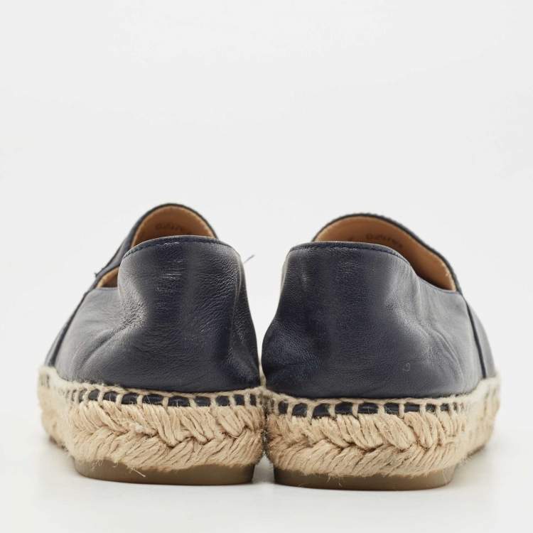 Pre Owned Chanel Two Tone Leather CC Cap Toe Espadrille Flats Size 37 