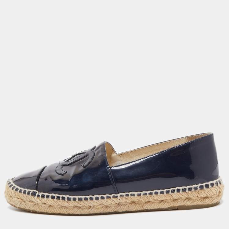 Pre Owned Chanel Black Patent Leather CC Espadrille Flats Size 39
