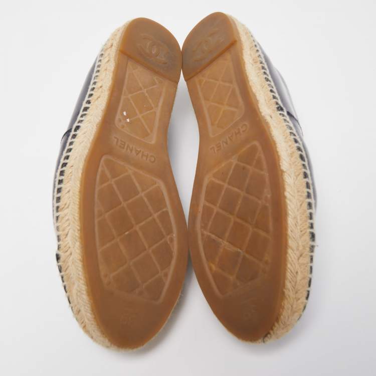 Pre Owned Chanel Black Patent Leather CC Espadrille Flats Size 39