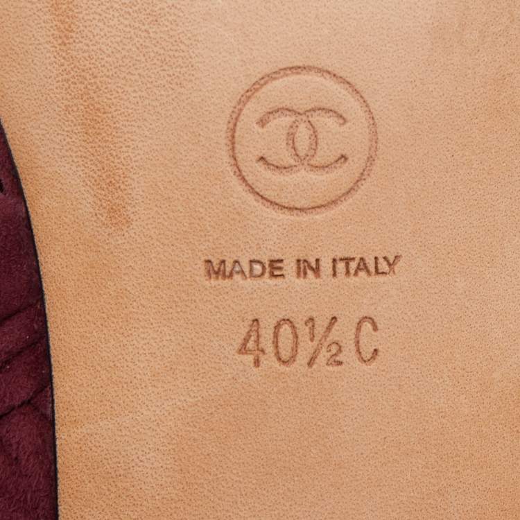 مملوكة مسبقًا Chanel Burgundy Suede Chain Slide Sandals Size 40.5