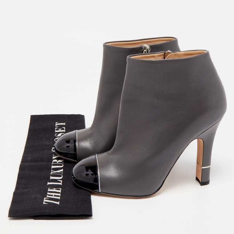 Pre Owned Chanel Grey/Black Leather and Patent Cap Toe CC Ankle Booties Size 36