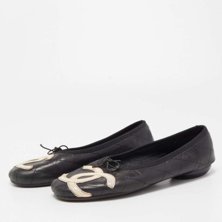 Chanel Cambon Leather Ballet Flats In Black