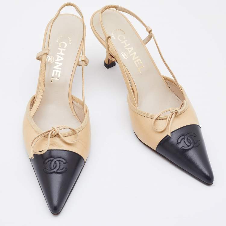 Pre Owned Chanel Beige/Black Leather Bow CC Cap Toe Pointed Pumps Size 38