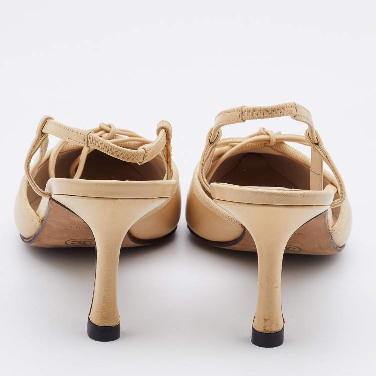 Pre Owned Chanel Beige/Black Leather Bow CC Cap Toe Pointed Pumps Size 38