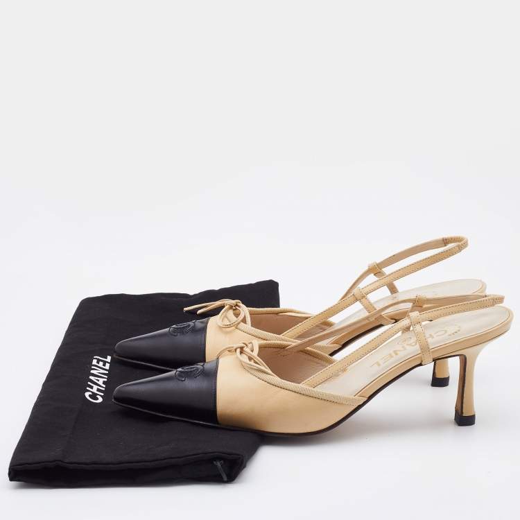 Pre Owned Chanel Beige/Black Leather Bow CC Cap Toe Pointed Pumps Size 38